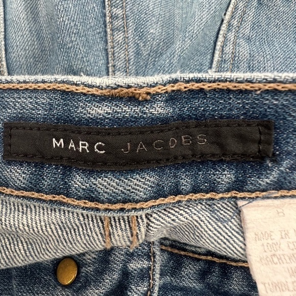 Marc Jacobs Flare Leg Frayed Hem Denim
Jeans Size 8 Women's - Picture 2 of 6